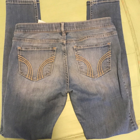 Hollister Jeans - Picture 3 of 3